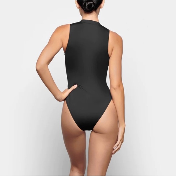 SKIMS SWIM ZIP FRONT SLEEVELESS ONE PIECE | ONYX - NEW - Picture 3 of 3